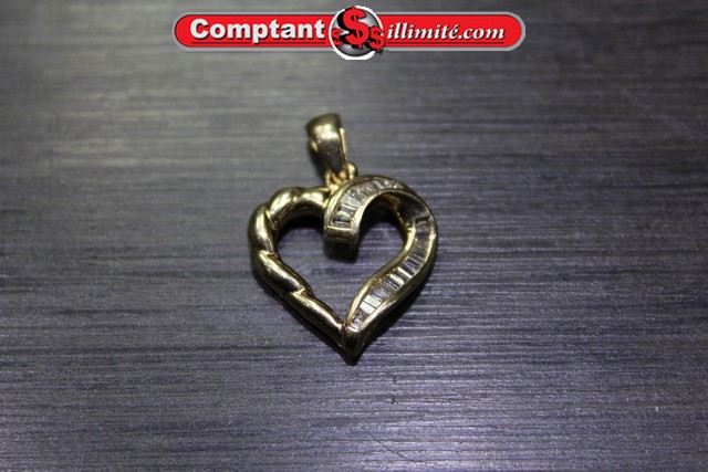 Breloque avec coeur et diamant