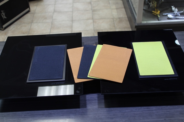 (90 Watts) Ensemble de 2 haut parleurs muraux (voir le coin)