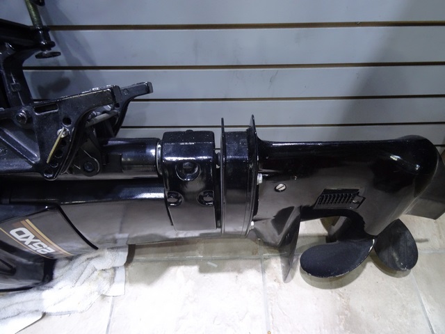 (25HP) Moteur a Bateau avec réservoir - Image 2