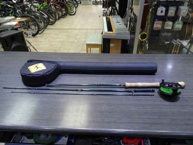 canne a mouche+ moulinet (manque branche 2pi)