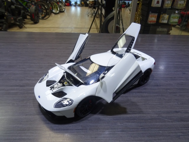 2017 Ford GT - Image 4