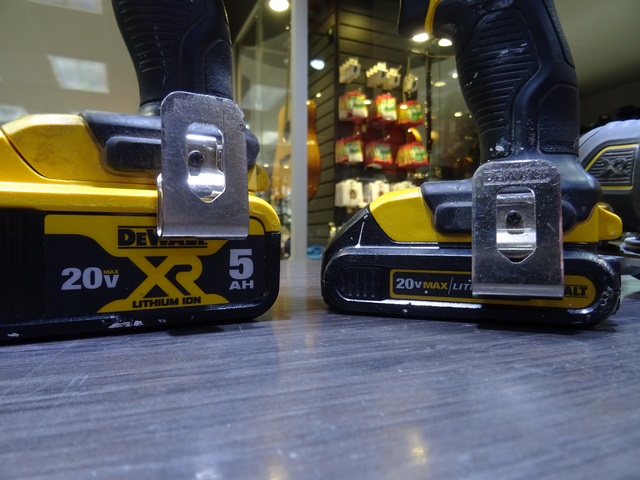 ensemble perceuse+ impact+oscillateur+chargeur+batterie 20v 5ah+batterie 20v lithium ion+sac - Image 3