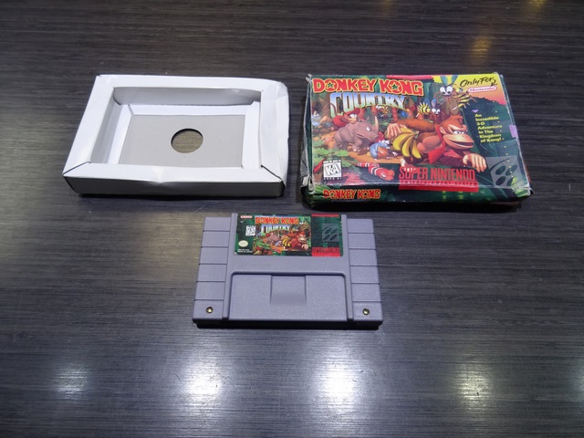 Donkey Kong Country avec boite(sans livret)