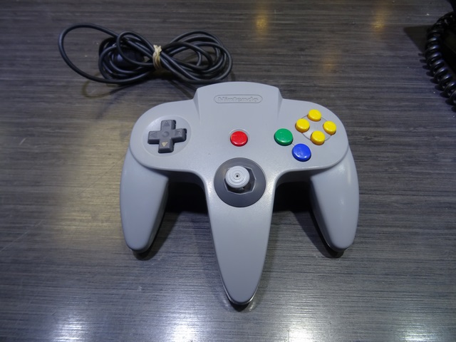 Console N64 + Expansion Pak - Image 2