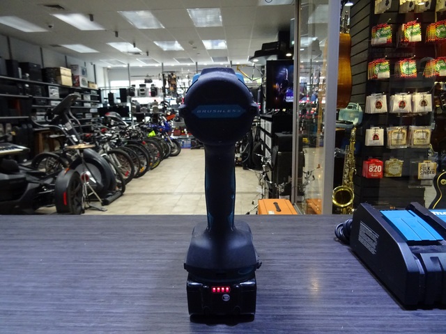 Perceuse + Batterie + Chargeur - Image 2