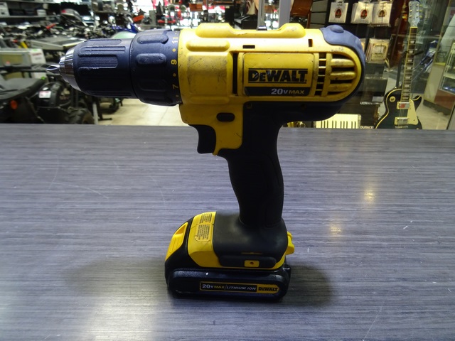 perceuse+1 batterie 20v 1.5ah+1 batterie 20v 1.3ah+chargeur+sac - Image 2