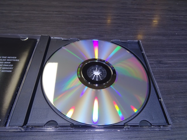 Metallica Black Album - Image 3