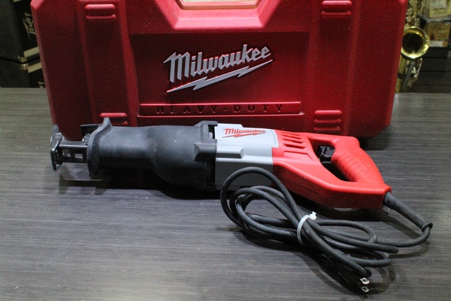 Scie va et vient (SAWZALL)