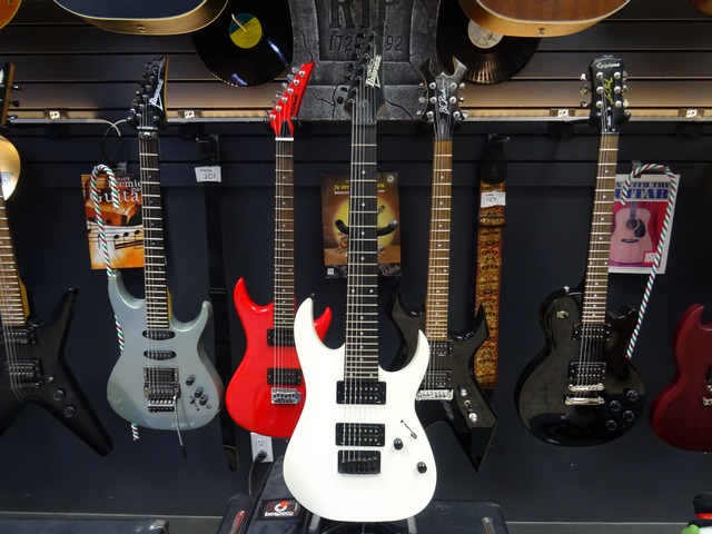 Guitare electrique 7 cordes