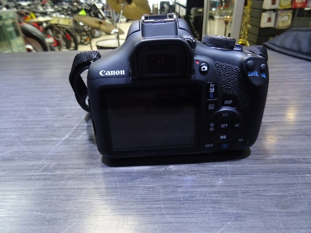 24.1 Mega appareil photo reflex + 1 batterie et chargeur intelligent - Image 2