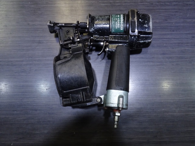 CLOUEUSE  DE TOITURE (gun)