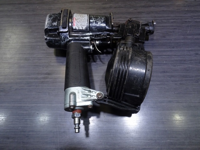 CLOUEUSE  DE TOITURE (gun) - Image 4