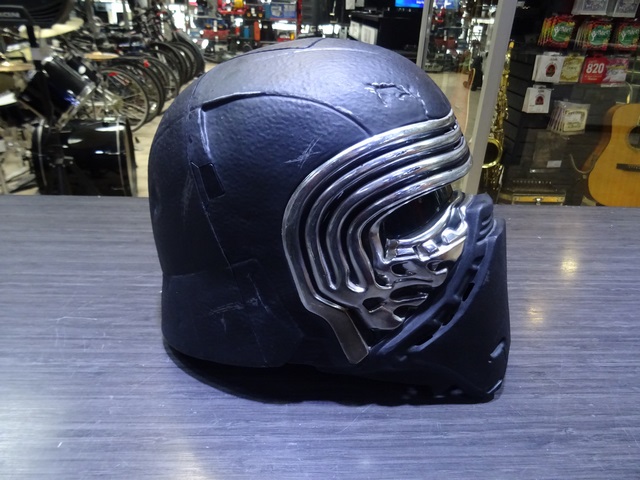 Casque Kylo Ren Changeur de Voix - Image 3