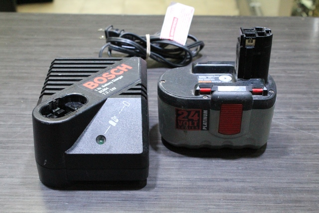 Scie va et vientt avec batterie 24 volt (Batterie defectueuse) - Image 4