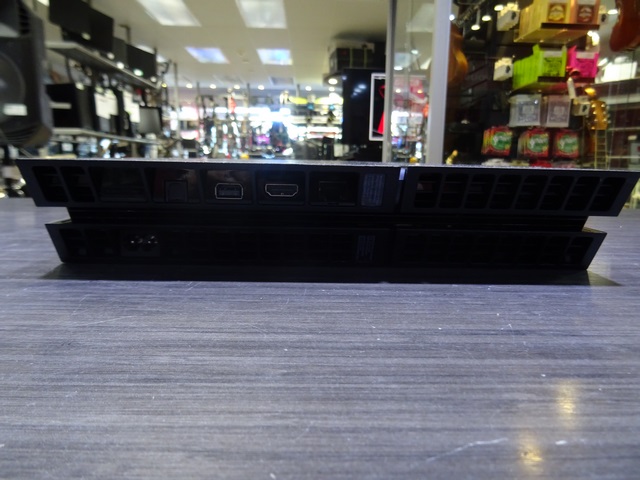 Console ps4 500gb avec Manette DVD - Image 4