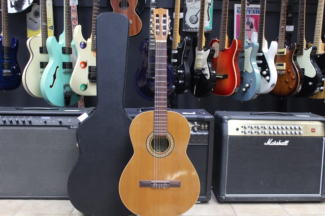 Instruments - Guitares - Classiques