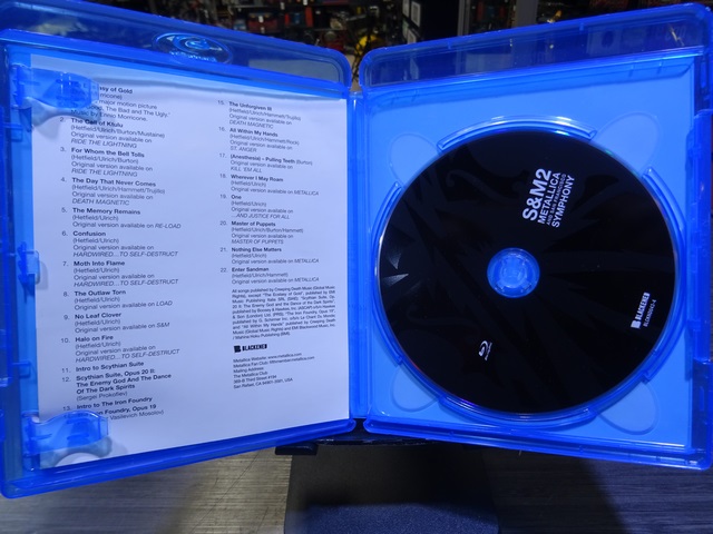 S & M2 Metallica and San Francisco Symphony - Image 3