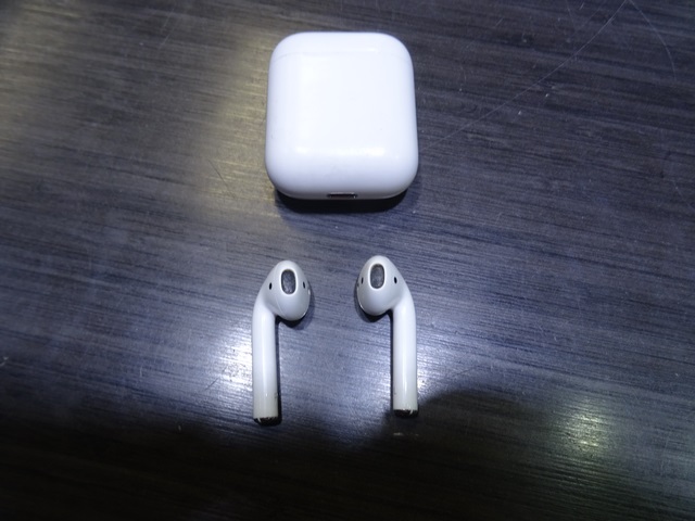 Air Pods 2e gen - Image 2