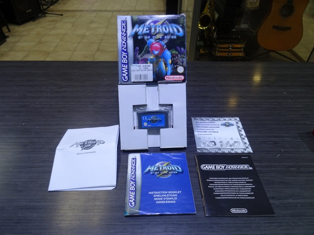 Metroid Fusion (CIB) (PAL) - Image 2