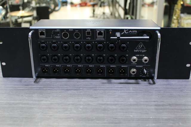 Console de mixage Digital WiFi 18 entée + RoadCasse