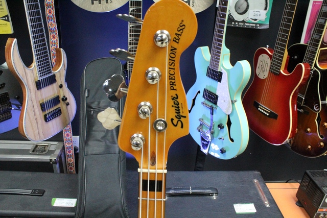 Basse 4 cordes  - Image 2