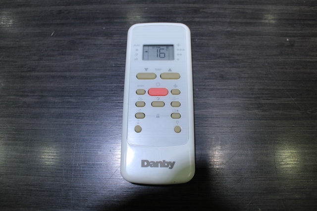 14 000 BTU Air climatisé mural + acc + tc - Image 4