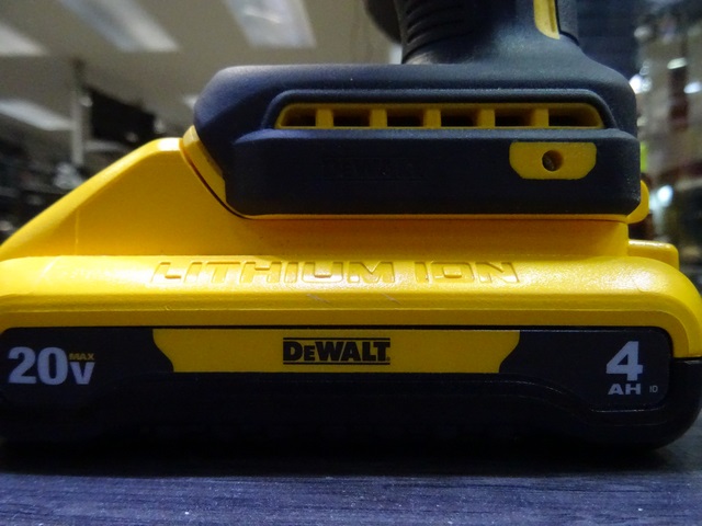 Impact Brushless + chargeur + 2 Batteries 20V 4AH - Image 2