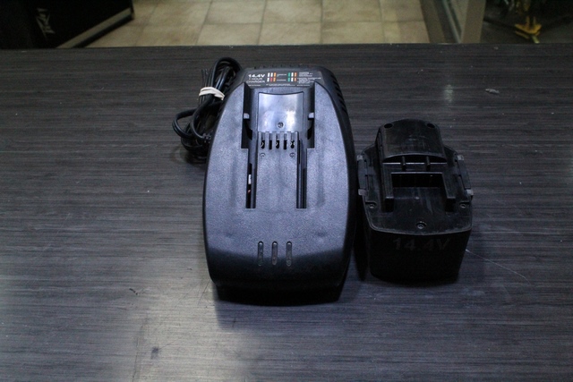 clee a choc ( Impact) + lumiere 14.4 volt batterie défectueuse - Image 4