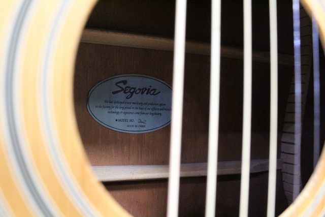 Guitare Acoustique - Image 2