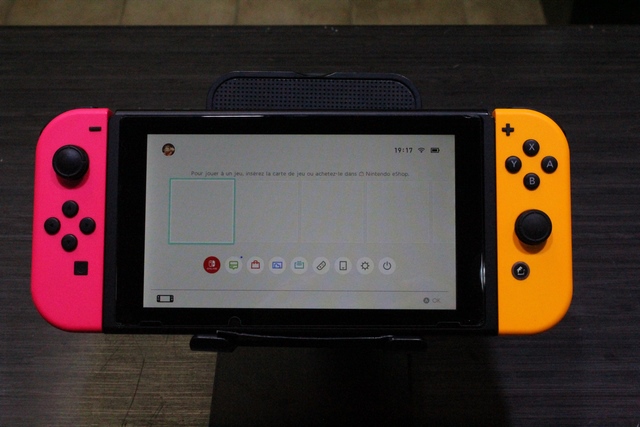 Console Switch + Station D accueuil (Dock) + Carte Micro SD 128 go + acc - Image 2