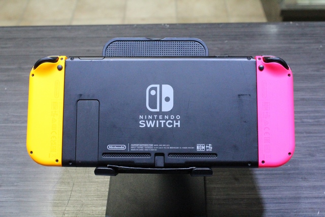 Console Switch + Station D accueuil (Dock) + Carte Micro SD 128 go + acc - Image 3