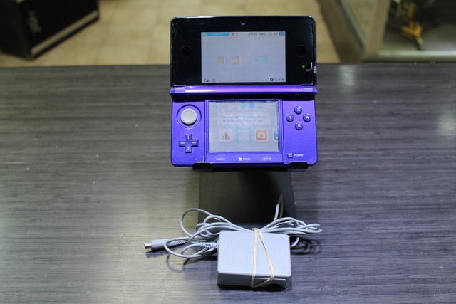 Console 3ds Midnight Purple + chargeur