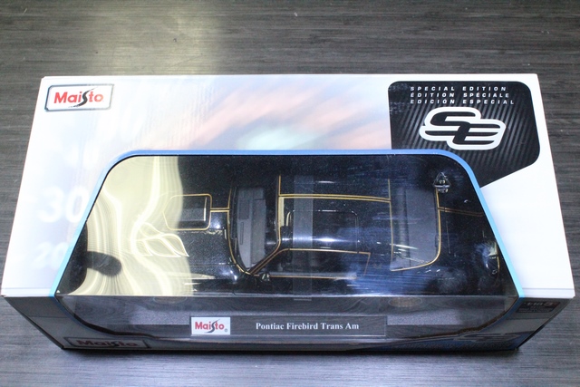 Pontiac Firebird Tras Am 1978 Die-cast 1 18 - Image 4