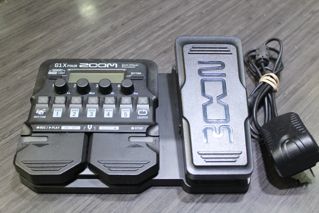 Pedale Multi effets + acc