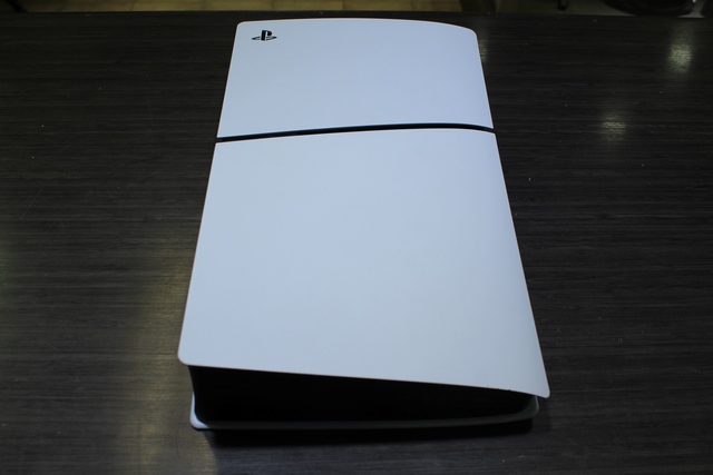 Console PS5 slim digital 1To + acc - Image 2