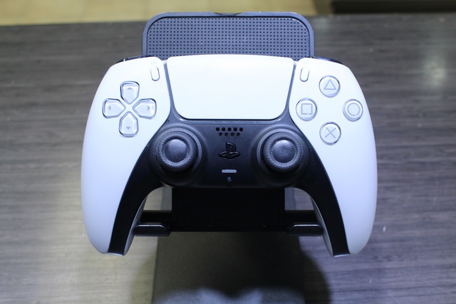 Console PS5 slim digital 1To + acc - Image 4