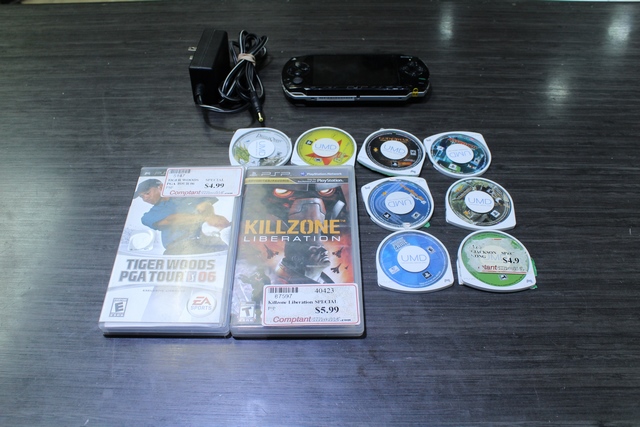 Console PSP 1000 + 10 jeux + acc (ecran taches) - Image 2