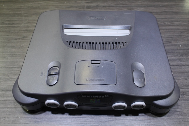 Console N64 (complete en boite) + controller pak - Image 2