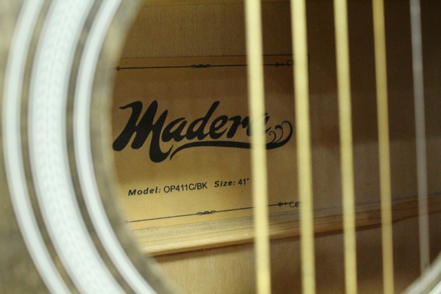 Guitare Acoustique - Image 2