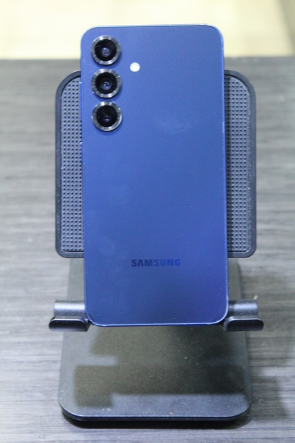 Samsung s25 128 Go - Image 2