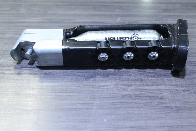 Pistolet a Plomb + Etui - Image 3