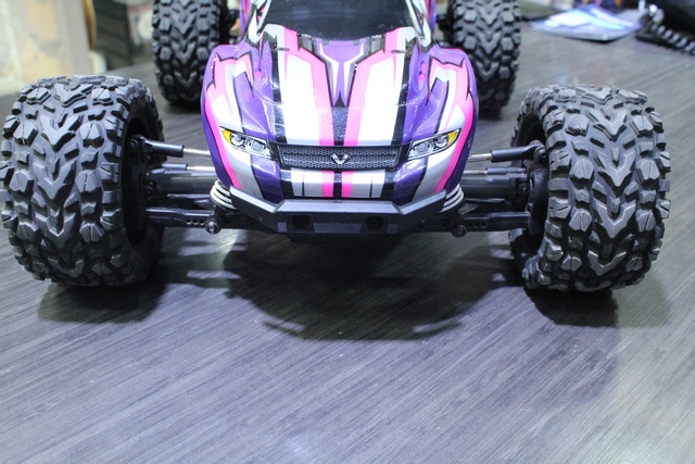 Auto téléguidée Traxxas Rustler+ batterie - Image 2