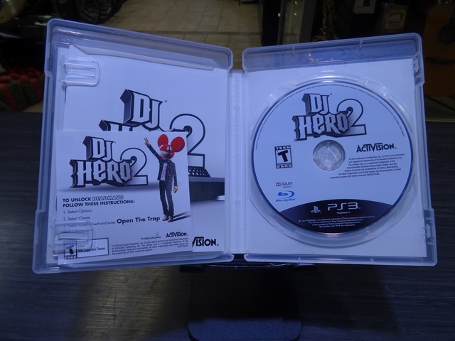 DJ Hero Turntable Controller + DJ Hero 2 - Image 4