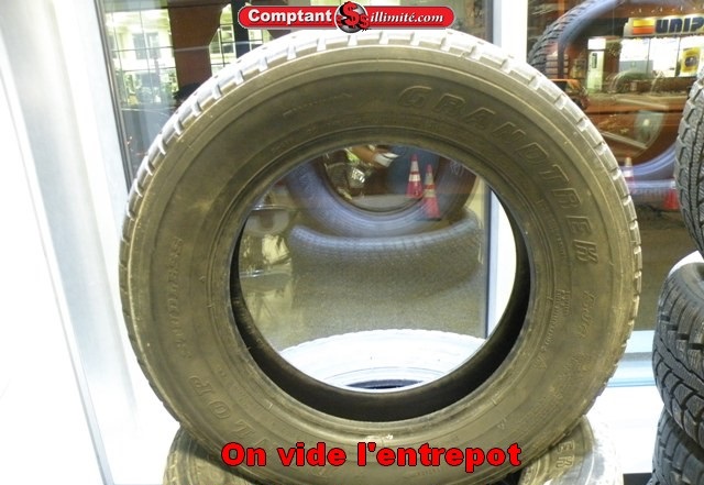 4 PNEUS D HIVER VENDU POUR ÉTÉ (215/65R16)