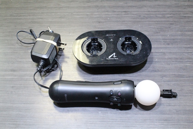 1 manette move ps3 + chargeur sony cech-zcm1u