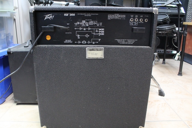 (300 Watts) Amplificateur de Clavier (Keyboard) peavey kb-300 - Image 3