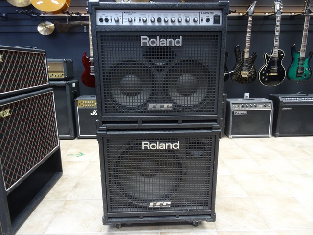 (400 WATTS) Ampli de BASSE 2x10 - (300 WATTS) Cab 1x15 ROLAND D-BASS 210/115X