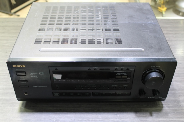 (70 Watts) Amplificateur 5.1 no tc (Bouton Bass ne clique pas) Onkyo TX-DS575