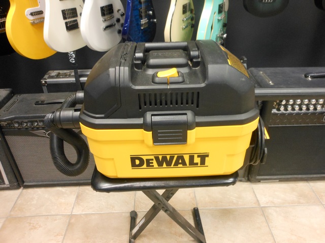 Aspirateur Dewalt dxv04t - Image 1