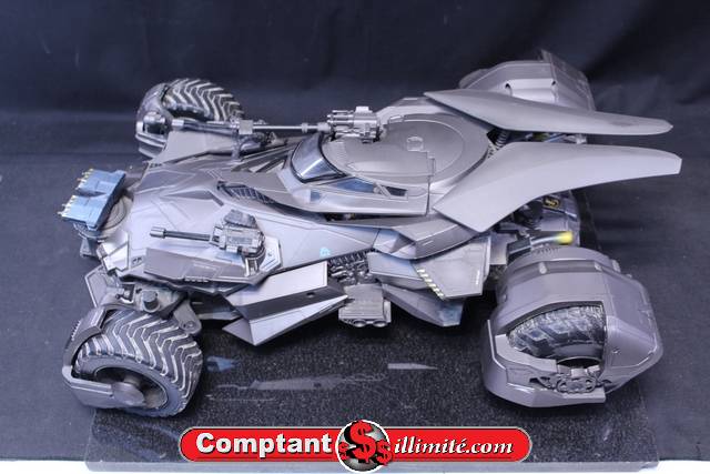 Batmobile justice League (chargeur non inclus) DC FKM40 - Image 1